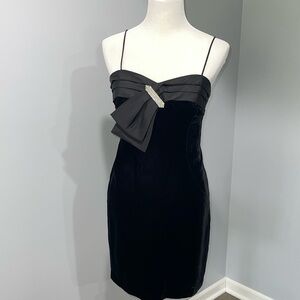 Vintage 1980s Rimini Black Velour cocktail Mini Dress Spaghetti Straps size 8